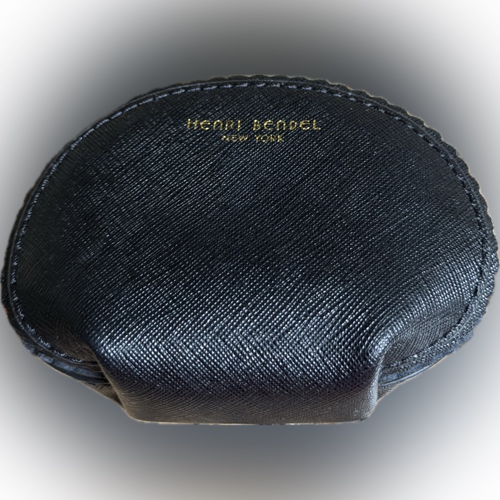 henri bendel black scalloped coin pouch with gold logo